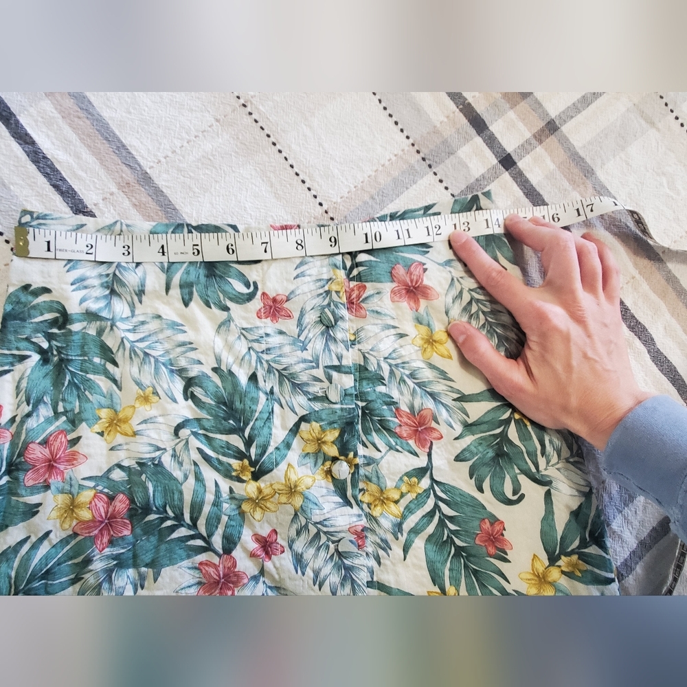 Tropical Print Button Front Mini Skirt - Picture 6 of 7